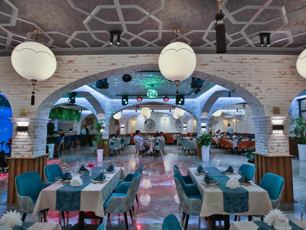 Paradise Plaza Luxury Hotel Bucara Exterior foto